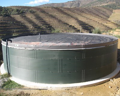 A importância das coberturas nos sistemas de armazenamento de água