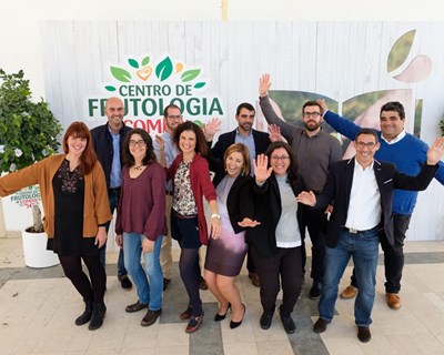 Centro de Frutologia Compal entrega bolsas de instalação