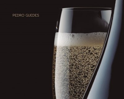 Quântica Editora lança livro dedicado a vinhos espumantes