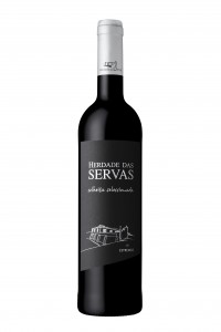 Vinhos da Herdade das Servas trazem (quatro medalhas de) ouro para o Alentejo