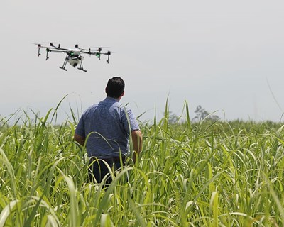 Webinar: "Como pode a tecnologia de drone ajudar na tomada de decisão durante a pandemia?"