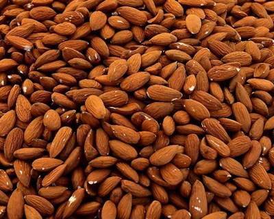 INE: Previsões agrícolas favoráveis para o tomate e amêndoa