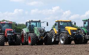 Venda de Tratores Agrícolas com crescimento de 24% em 2013