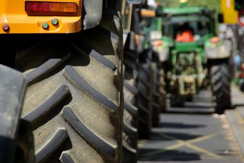 TractorsDemonstration